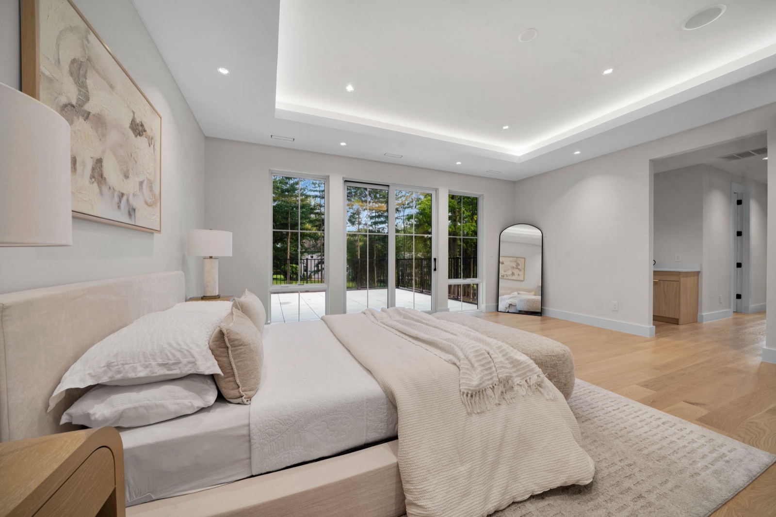 Old Tappan custom home — view 14 of 20.